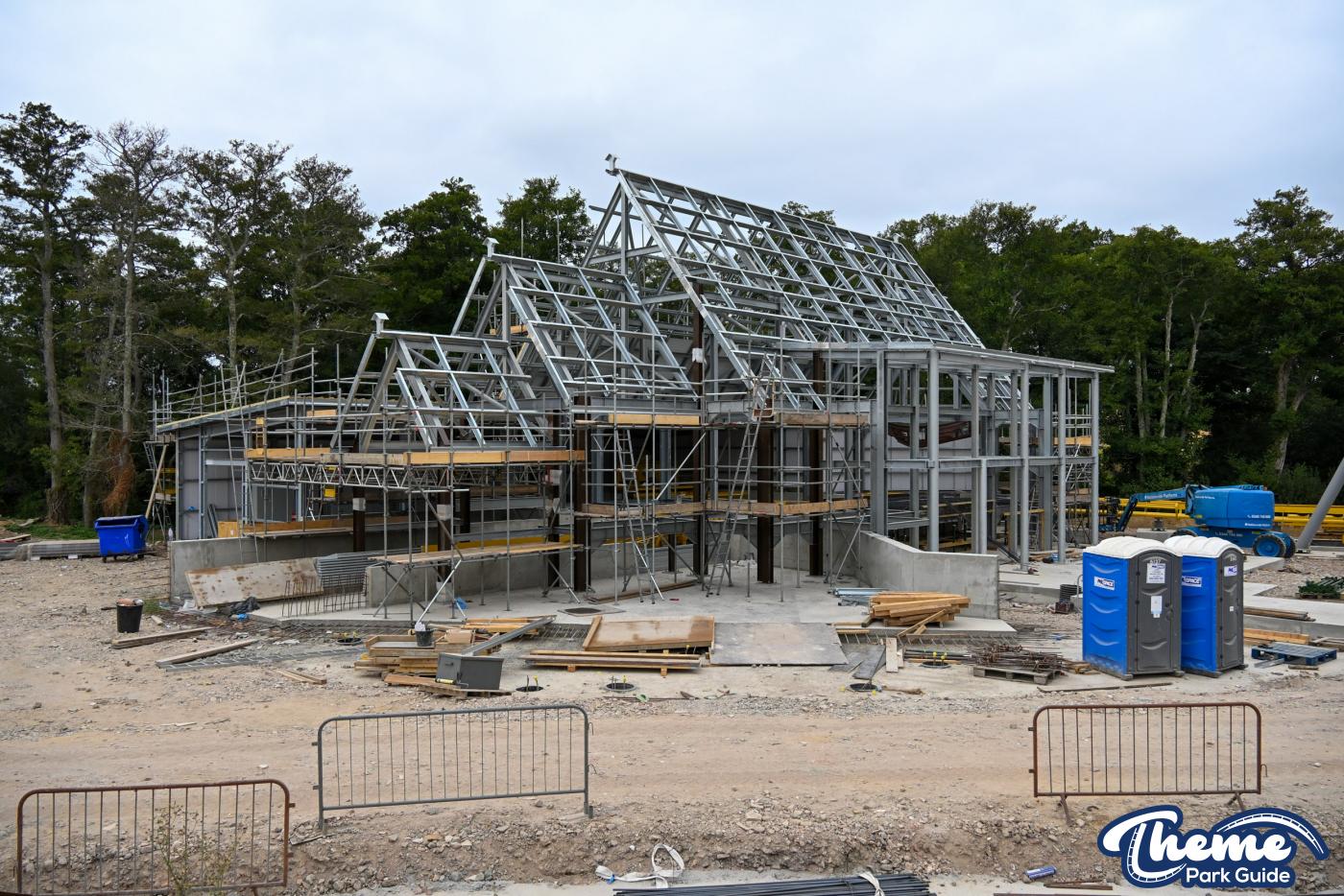 Serpent’s Curse Theming Installed as Construction Progresses at Paultons Park