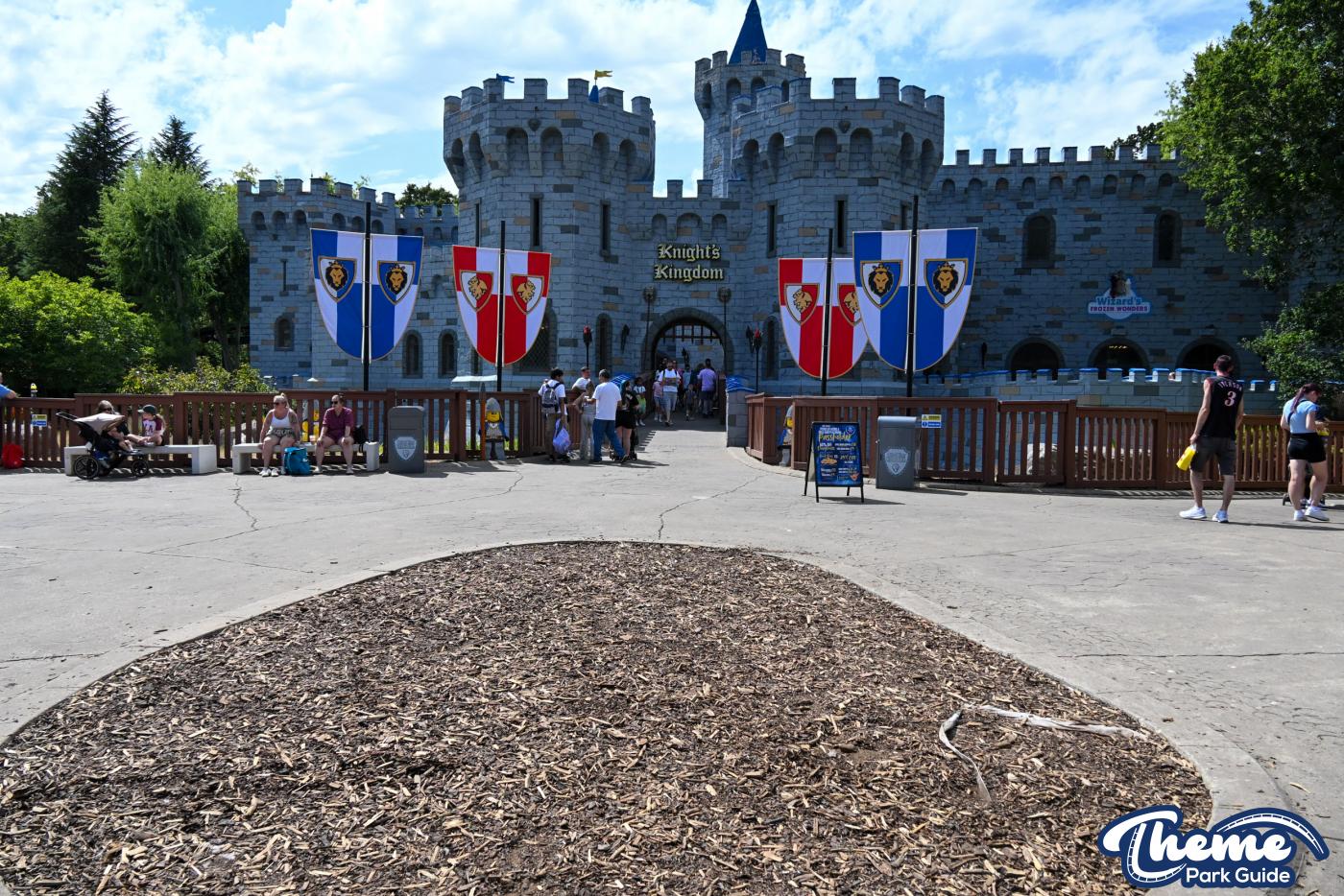 Knights’ Kingdom – New Dragon Theming and Removal of the Old Dragon