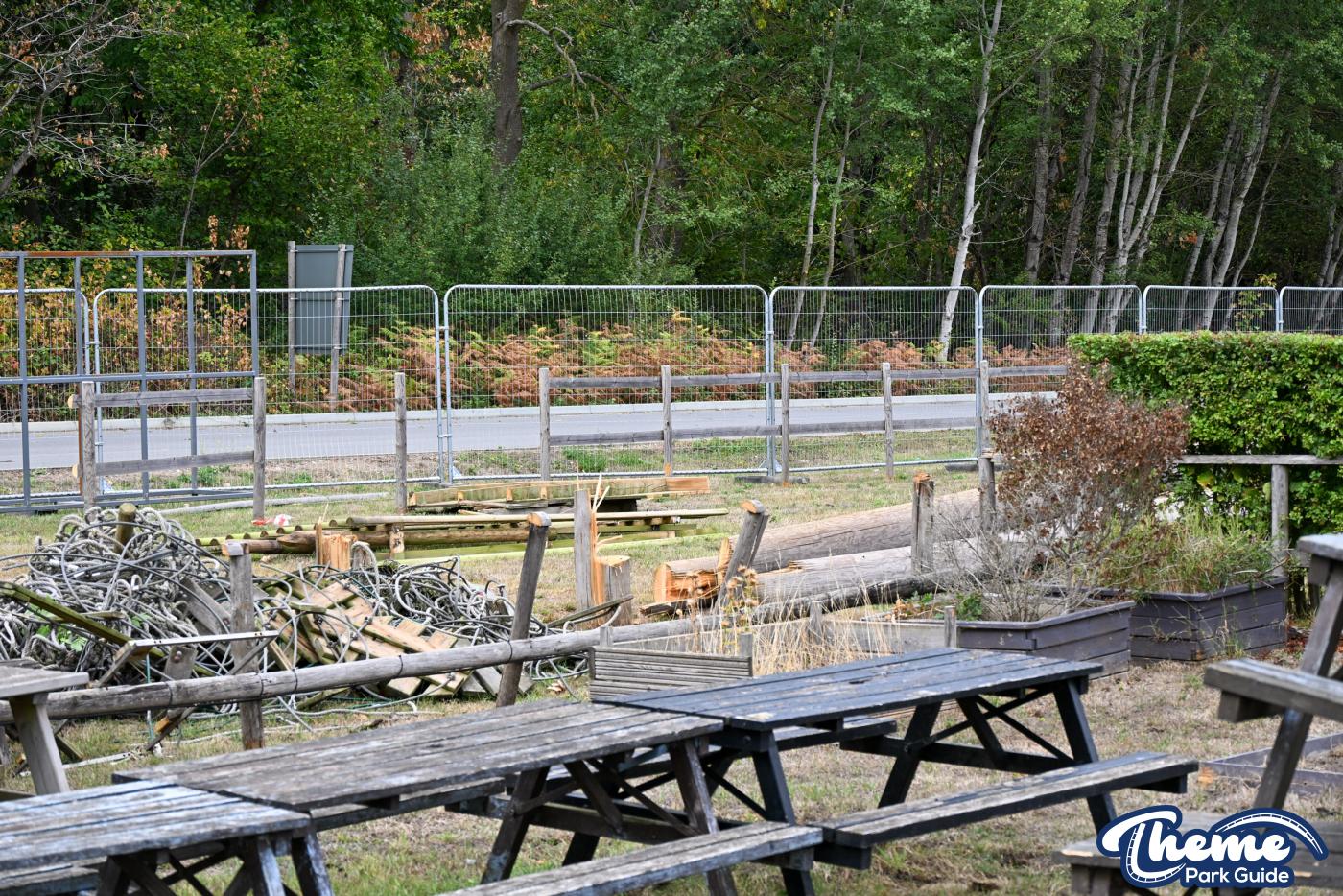Go Ape Zip Line Tower Demolished at Chessington