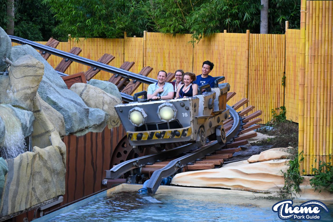 Donkey Kong Mine Cart Madness -  Epic Universe