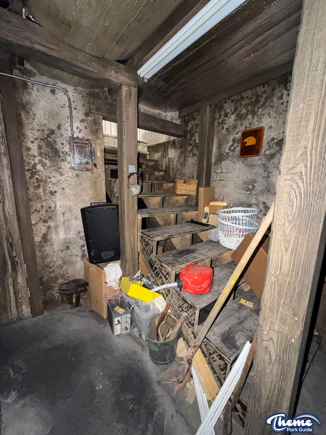 Evil Dead Burn Behind the Scenes -