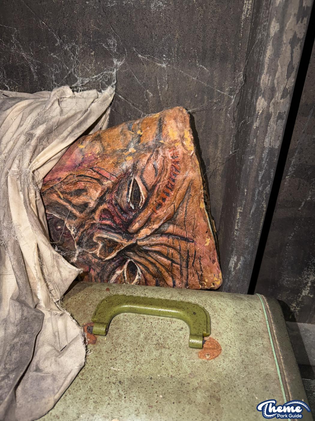 Evil Dead Burn Behind the Scenes -