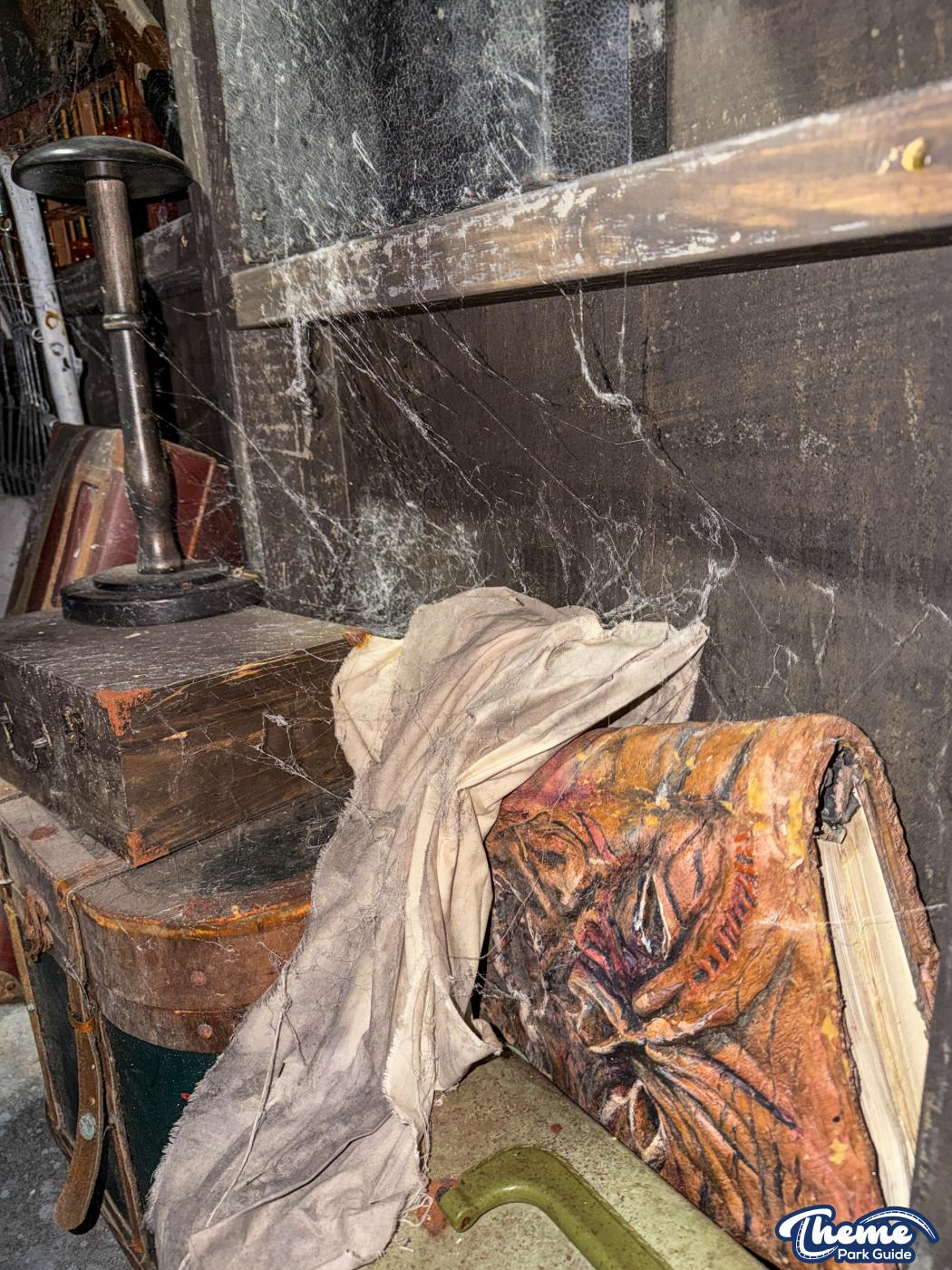 Evil Dead Burn Behind the Scenes -