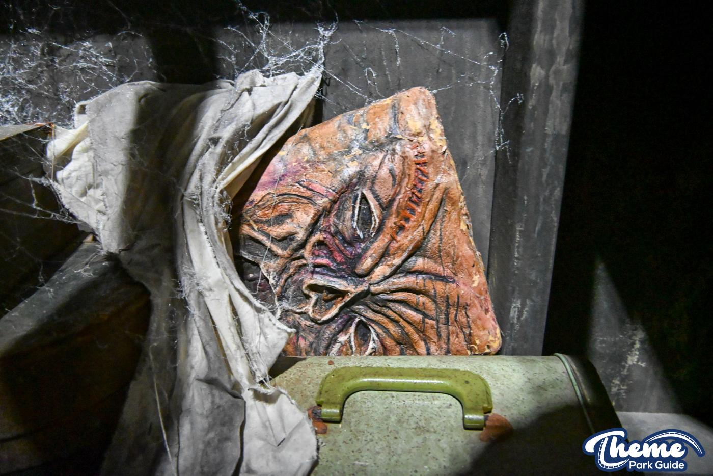 Evil Dead Burn Behind the Scenes -