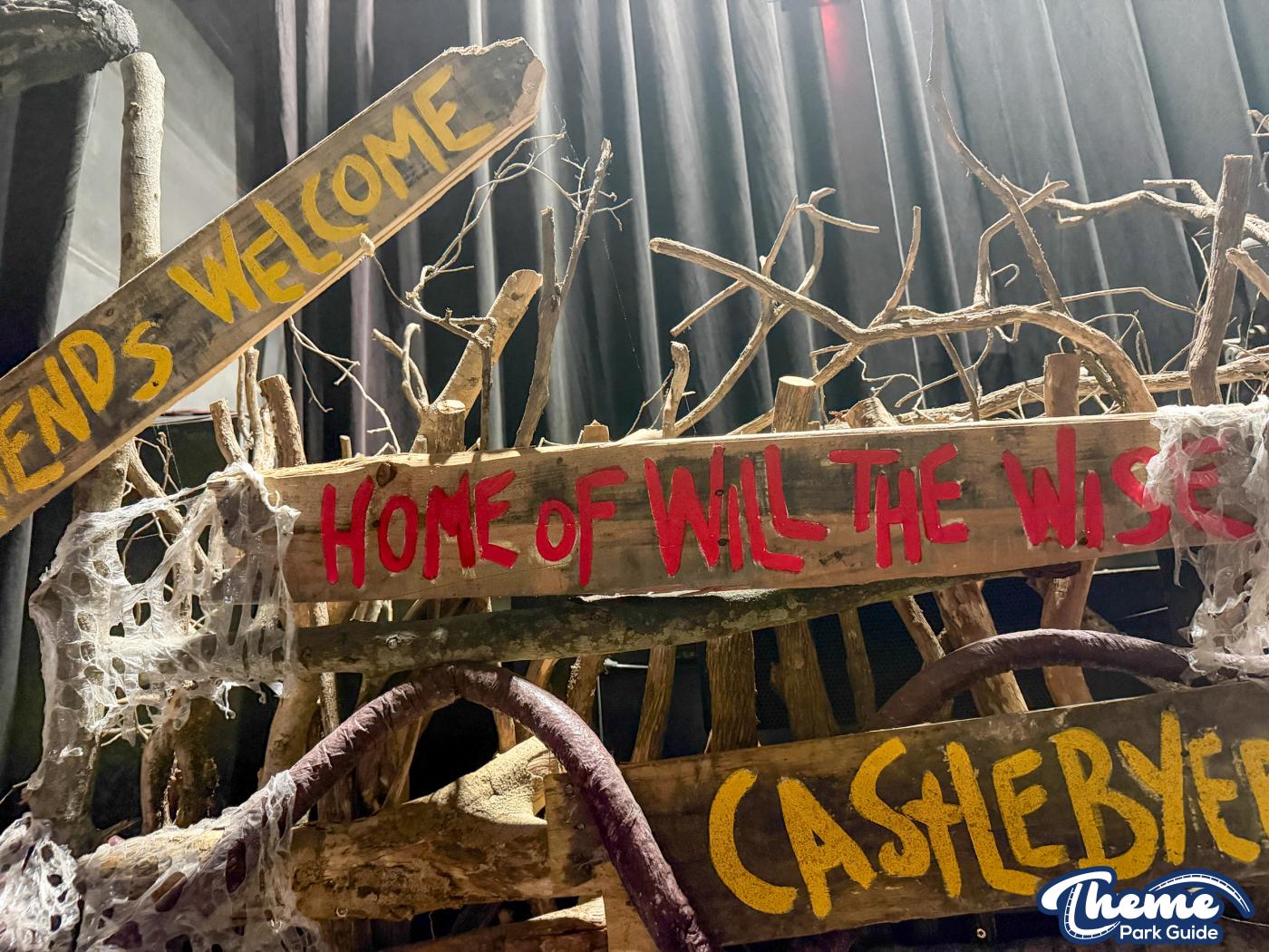 Universal Studios - HHN 35 Behind the Screams Unmasking the Horror Tour Review