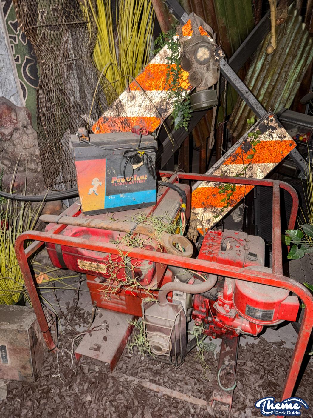 Universal Studios - HHN 35 Behind the Screams Unmasking the Horror Tour Review