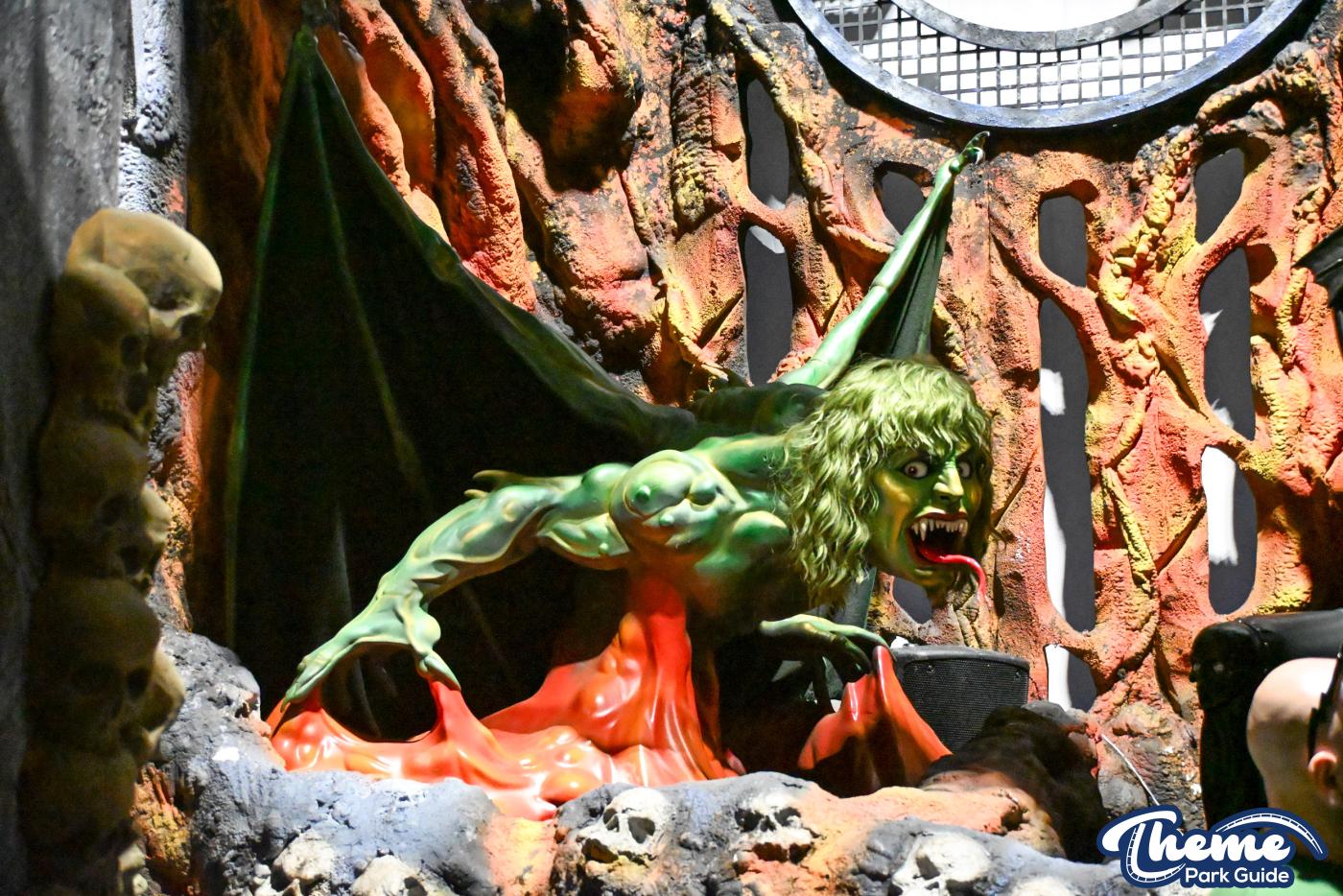 Universal Studios - HHN 35 Behind the Screams Unmasking the Horror Tour Review