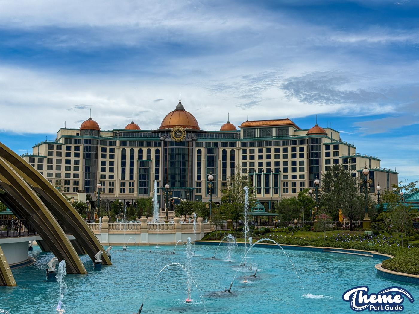 Helios Grand Hotel - Epic Universe