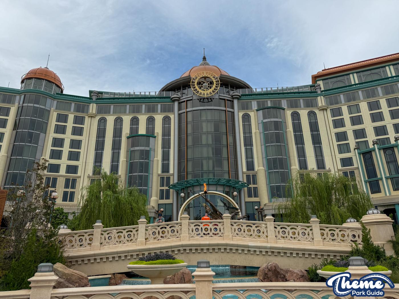 Helios Grand Hotel - Epic Universe