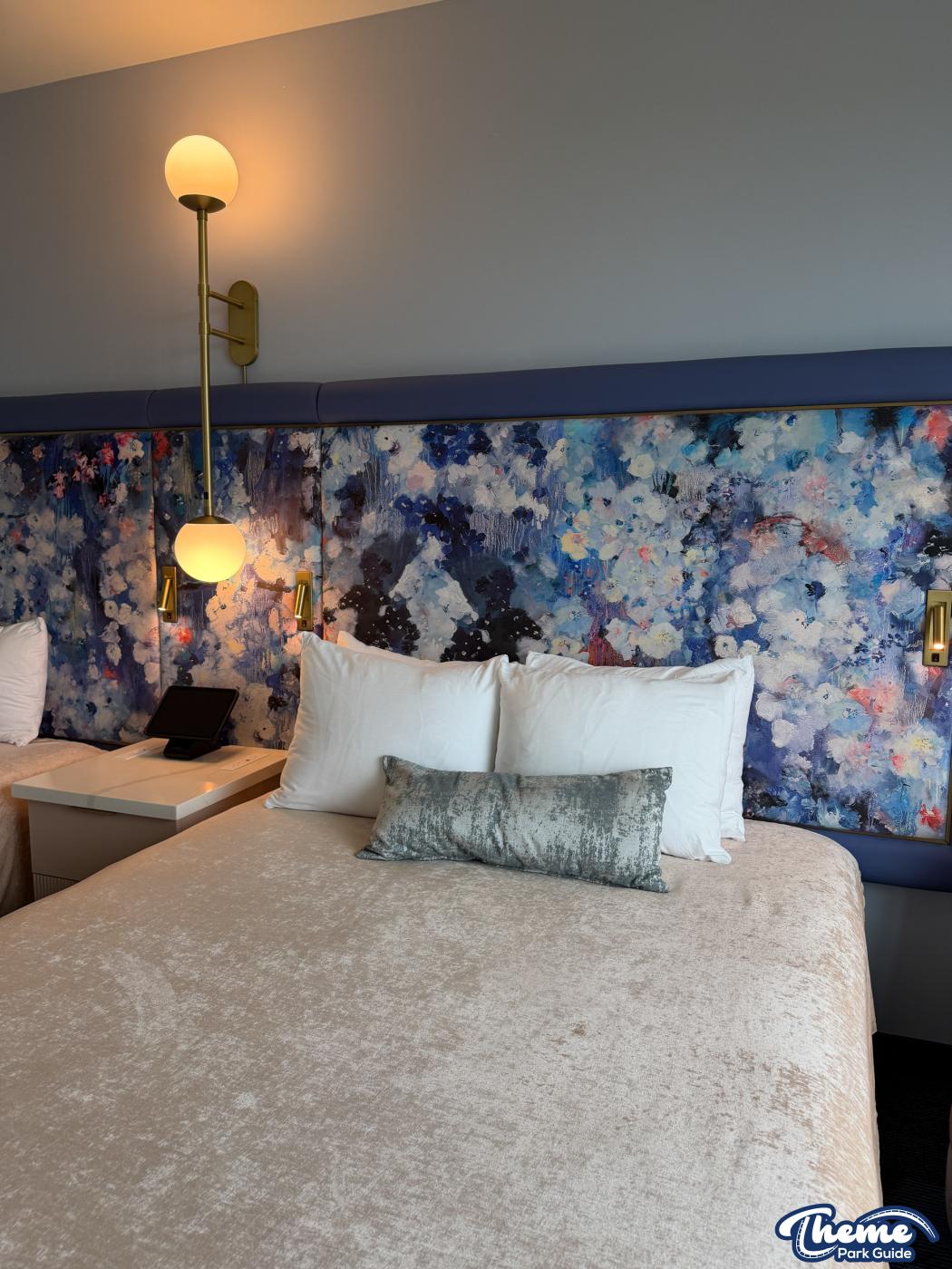Helios Grand Hotel – Park View Room