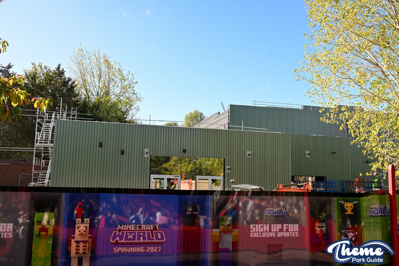 Chessington Minecraft World 2027 – Outdoor Track Complete and Glass Installed