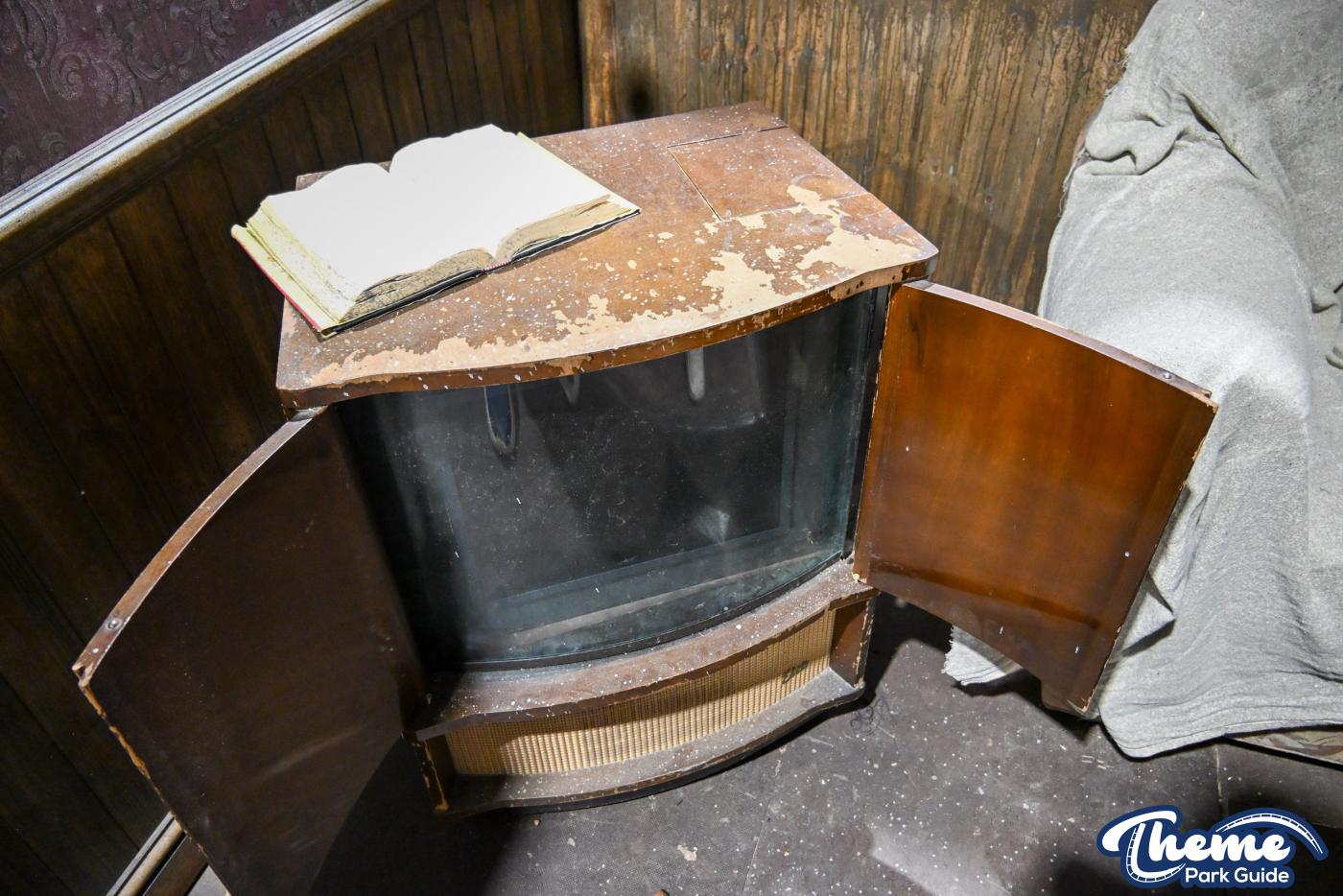 Tenement Behind the Screams Tour -