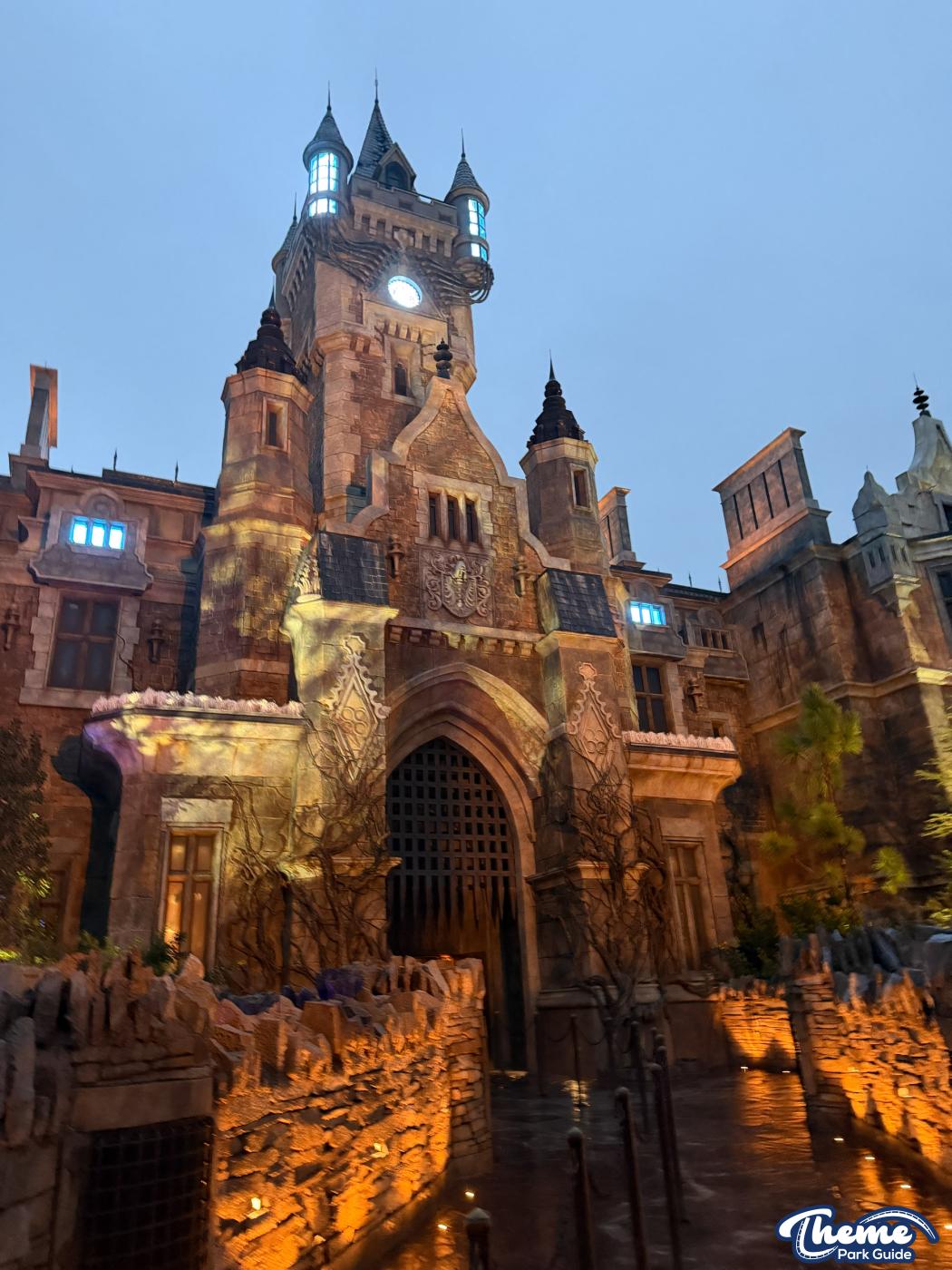 Monsters Unchained: The Frankenstein Experiment - Darkmoor